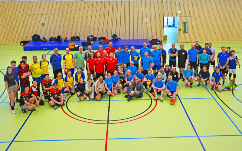 1. Frühlingsturnier der VolleyWölfe: Ein voller Erfolg in renovierter Halle