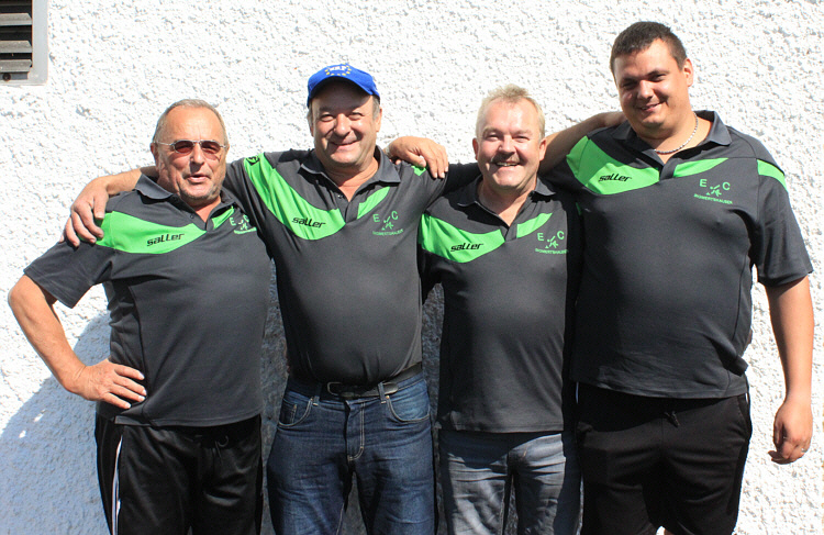 FREUNDSCHAFTSTURNIER 2015: am Vormittag gewinnt Sigmertshausen, am Nachmittag Oberroth