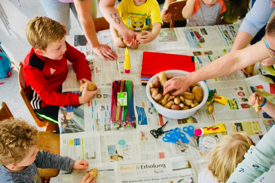 DAS SPIELCAFE ÜBERZEUGT: Knapp 60 Teilnehmer bei der ersten Ausgabe!