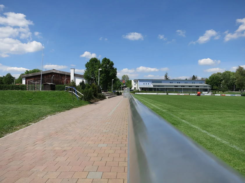 "Schwabhausen erweitert die Sporthalle für 2,2 Millionen Euro" (SZ)